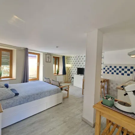 Le Petit Monteix #terrasse Apartment